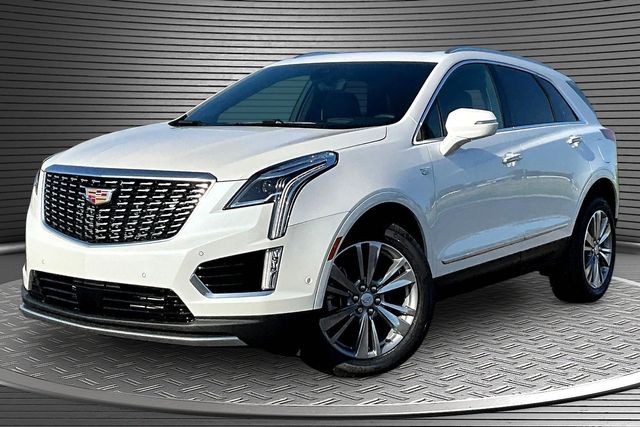 Crystal White Tricoat 2026 Cadillac XT5 SUV / Crossover Four-Wheel Drive 9-Speed Automatic