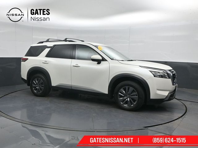 Pearl White Tricoat 2024 Nissan Pathfinder SV 4WD SUV / Crossover All-Wheel Drive 9-Speed Automatic