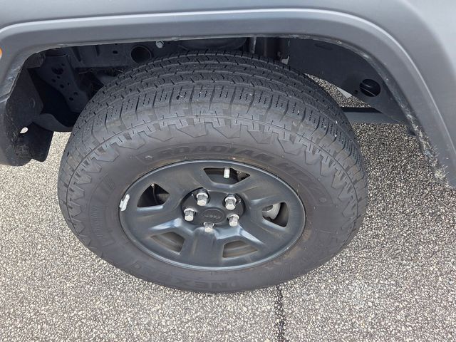 Used 2025 Jeep Wrangler SUV