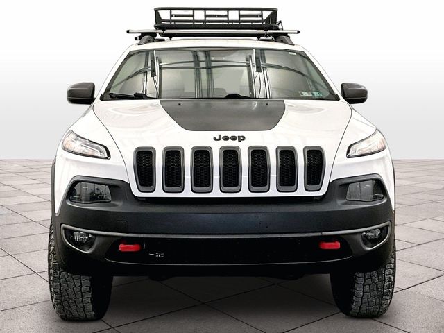 2015 Jeep Cherokee Trailhawk White at Rochrich Mazda