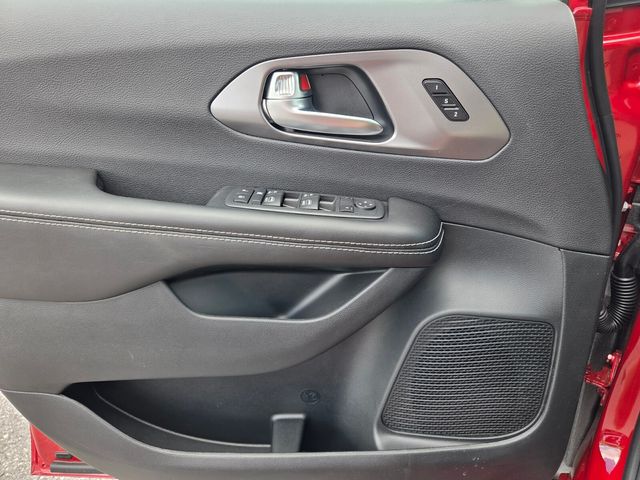 New 2026 Red Chrysler Select image 18