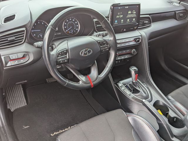 2020 Hyundai Veloster - Image 11
