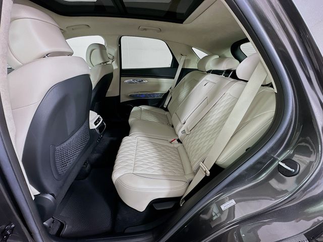 Thumbnail: 2025 Genesis GV70 - 25