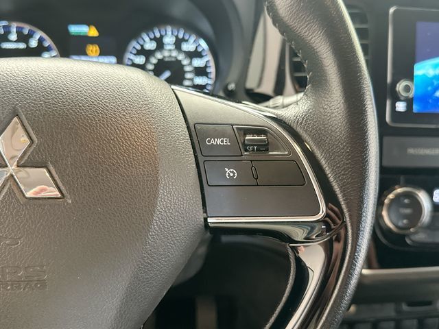2018 Mitsubishi Outlander SE  at Subaru and VW of Moon Township
