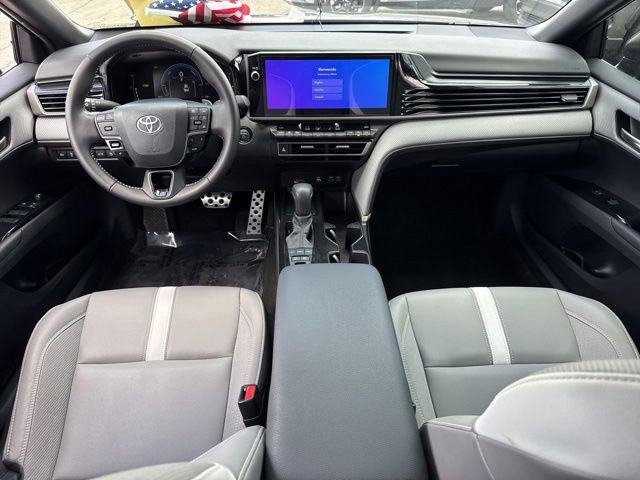 2025 Toyota Camry foto 17