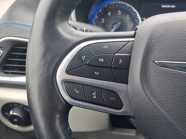 used 2021 Chrysler Pacifica car, priced at $23,498