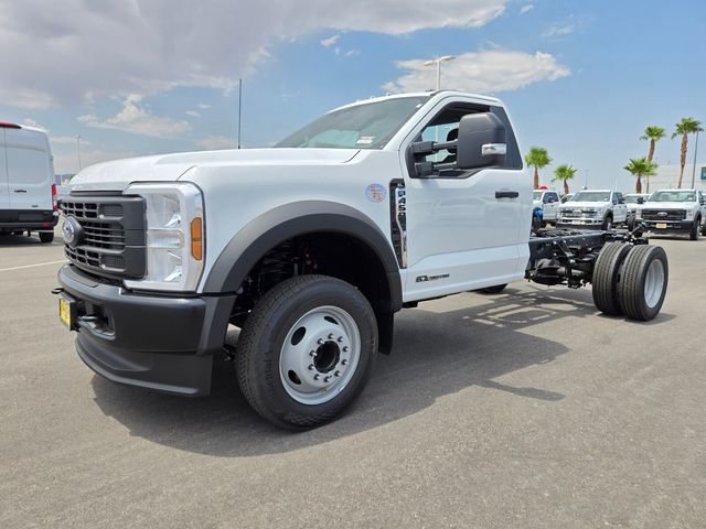 New 2025 Ford Super Duty F-450 Chassis Regular Cab (DRW) 169" Wheelbase XL