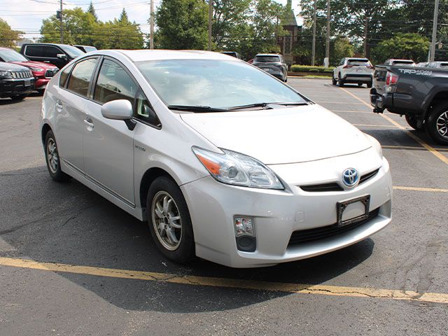 Used 2010 Classic Silver Metallic Toyota II image 4