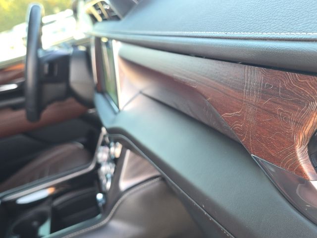 2024 GMC Yukon Denali Ultimate:C02471