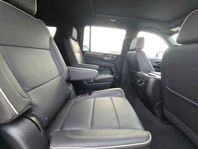 2023 Chevrolet Suburban Premier:44911A