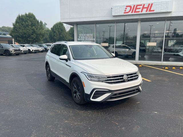 Pure White 2022 Volkswagen Tiguan SUV / Crossover All-Wheel Drive 8-Speed Automatic
