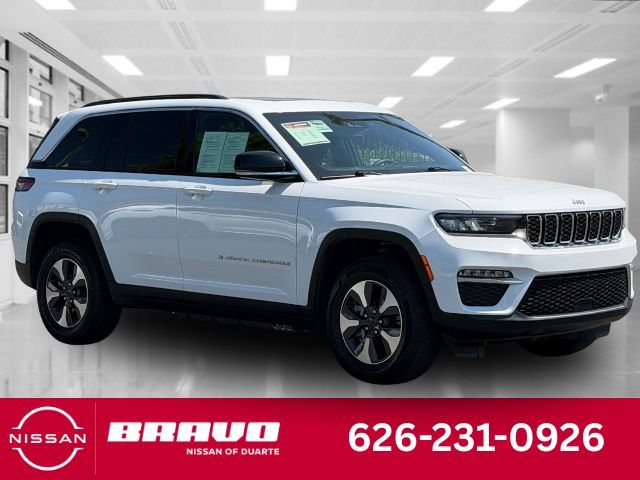 Bright White Clearcoat 2024 Jeep Grand Cherokee 4xe SUV / Crossover Four-Wheel Drive 8-Speed Automatic