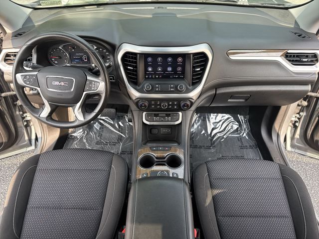 Used 2023 Silver GMC SLE image 9