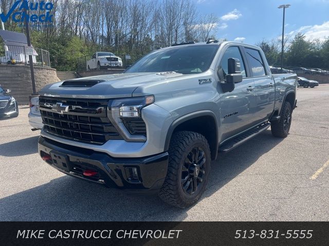 Sterling Gray Metallic 2025 Chevrolet Silverado 2500HD LT Crew Cab 4WD Pickup Truck Four-Wheel Drive Automatic