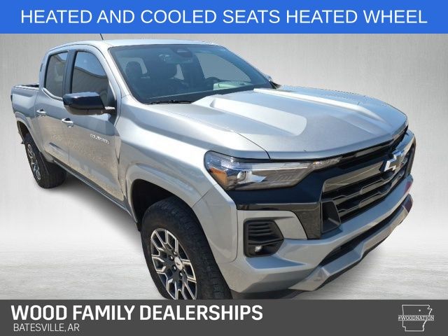 Sterling Gray Metallic 2024 Chevrolet Colorado Pickup Truck Four-Wheel Drive 8-Speed Automatic