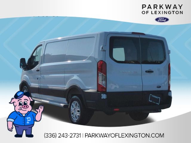 Used 2025 White Ford Base image 3