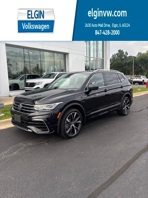 Deep Black 2022 Volkswagen Tiguan SUV / Crossover All-Wheel Drive 8-Speed Automatic