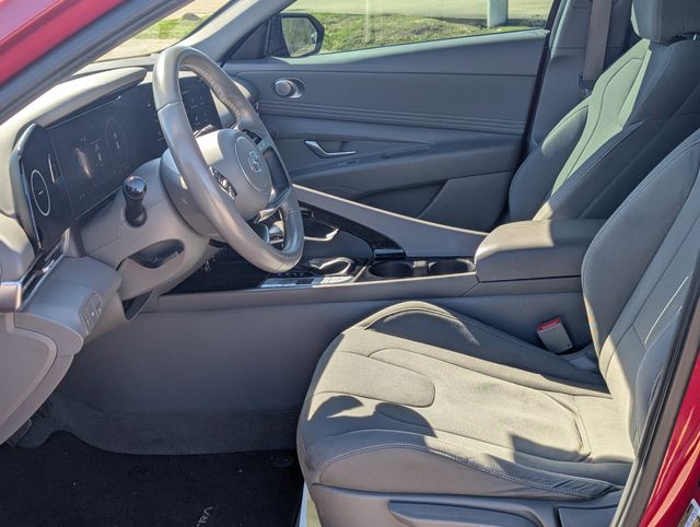 Used 2023 Red Hyundai SEL image 12
