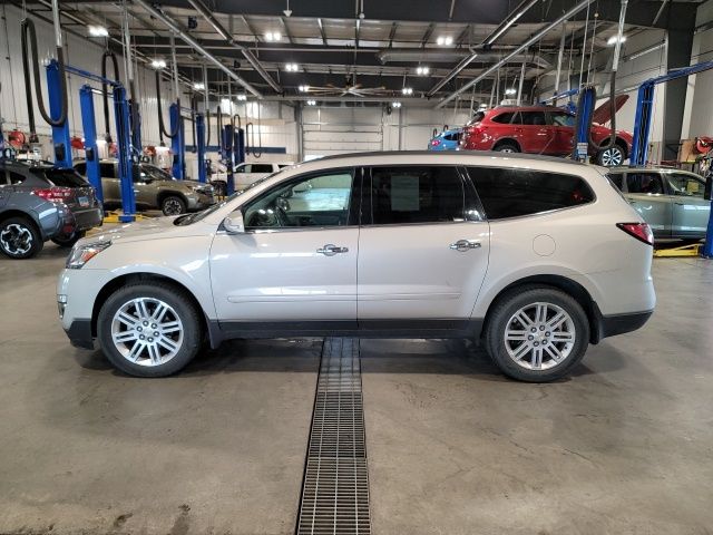2013 Champagne Silver Metallic Chevrolet Traverse LT AWD SUV