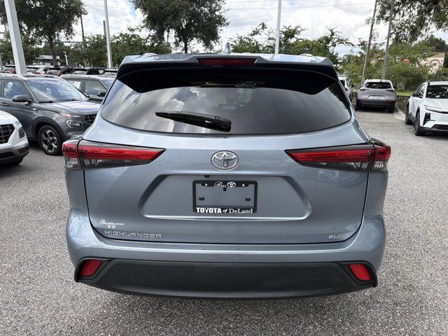 Used 2023 Toyota Highlander SUV