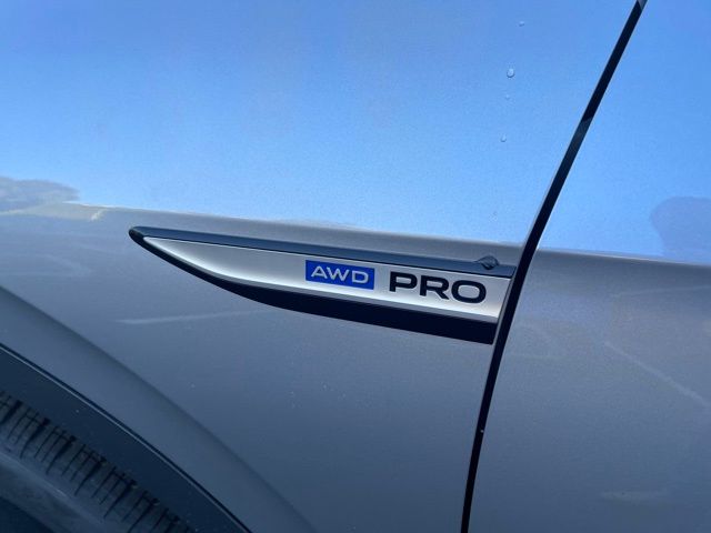 2025 Volkswagen ID.4 PRO - Photo 11