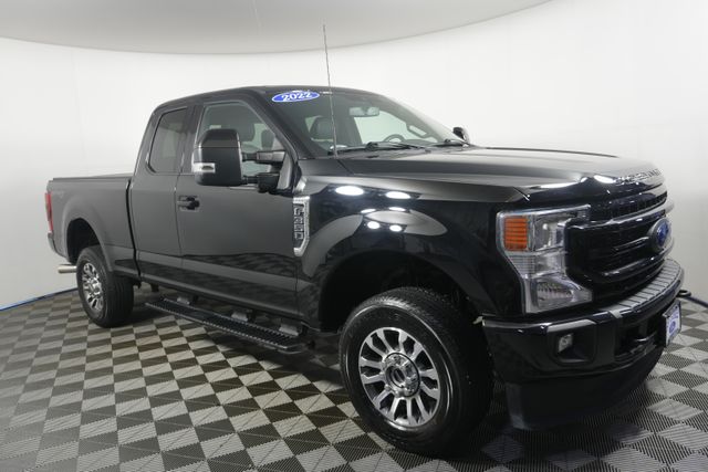 Agate Black Metallic 2022 Ford F-350 Super Duty Pickup Truck Four-Wheel Drive Automatic