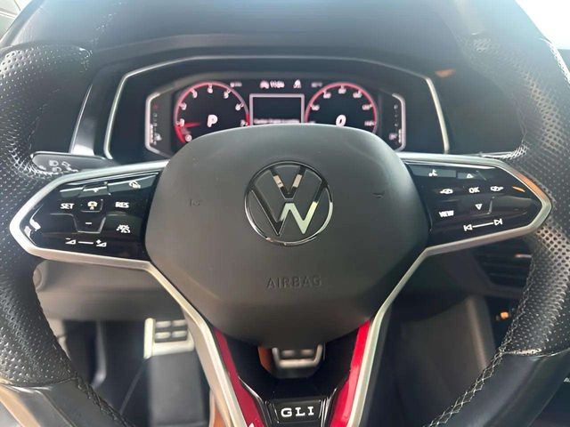 VolkswagenJetta GLI10