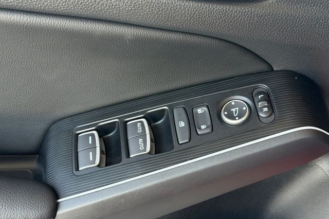 2025 Honda Civic Sport Touring - Photo 13