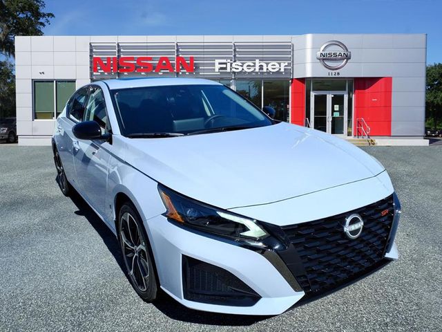 2025 Nissan Altima 2.5 SR FWD