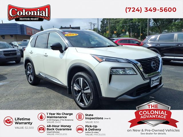 Pearl White Tricoat/Super Black 2023 Nissan Rogue SUV / Crossover All-Wheel Drive Continuously Variable Transmission
