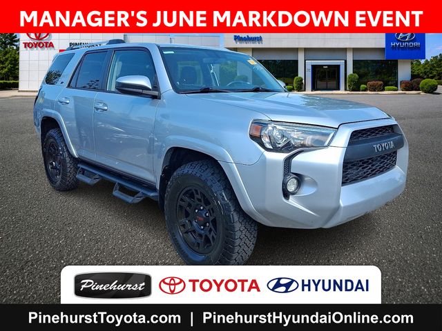 2019 Toyota 4Runner SR5 4x4 V6's photo