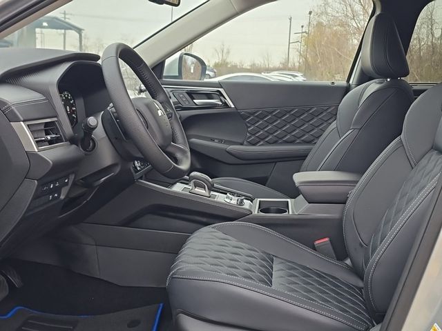 New 2025 Silver Mitsubishi SEL image 12