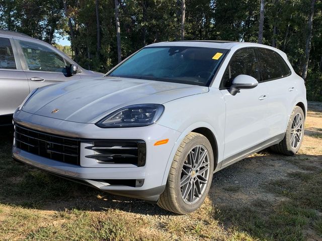 2024 Porsche Cayenne Base 5