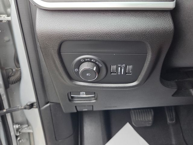 Used 2023 Silver Jeep Limited image 26