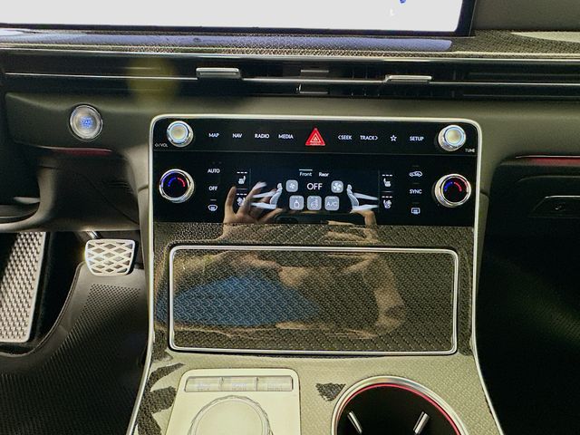 Thumbnail: 2026 Genesis GV80 - 14