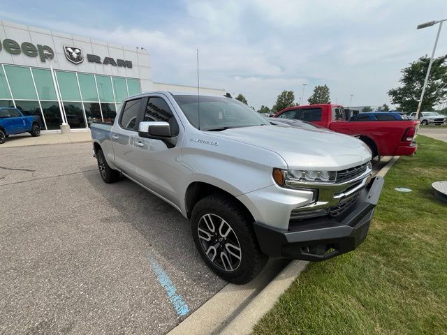 2019 Chevrolet Silverado 1500 LT - Silver Ice Metallic exterior view 5