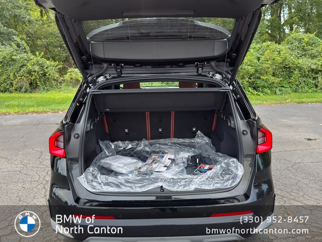New 2027 Black BMW xDrive28i image 31