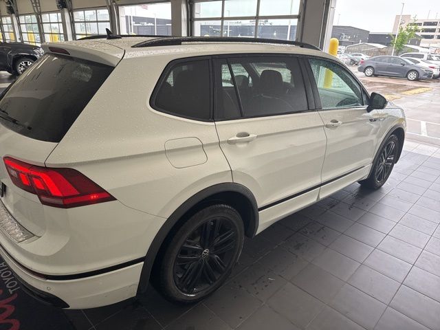 2022 Volkswagen Tiguan 2.0T SE R-Line Black  at Cook Ford
