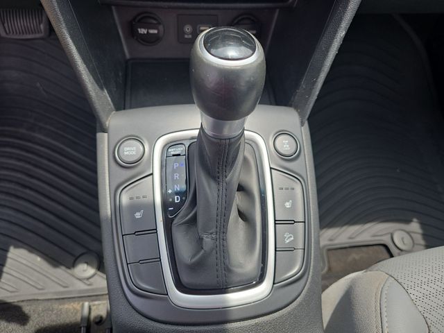Used 2018 White Hyundai Limited image 26