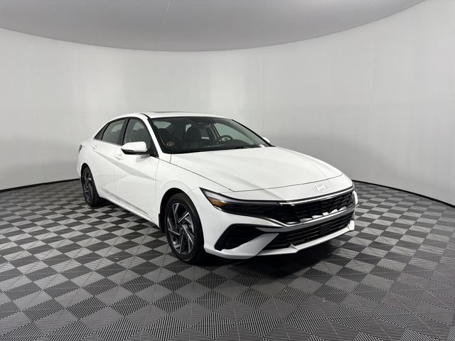 New 2025 Hyundai Elantra Hybrid For Sale in Indianapolis, IN