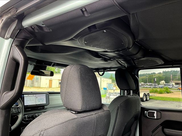 Used 2024 Jeep Wrangler SUV