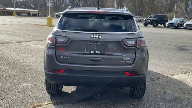 2022 Jeep Compass Latitude Lux 7