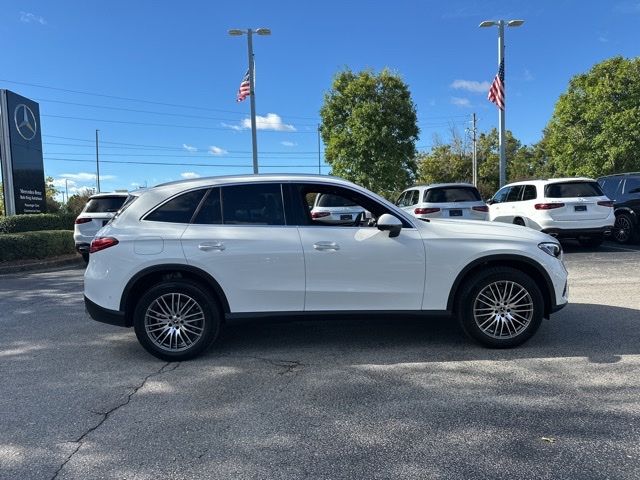 2026 Mercedes-Benz GLC GLC 300 - 1