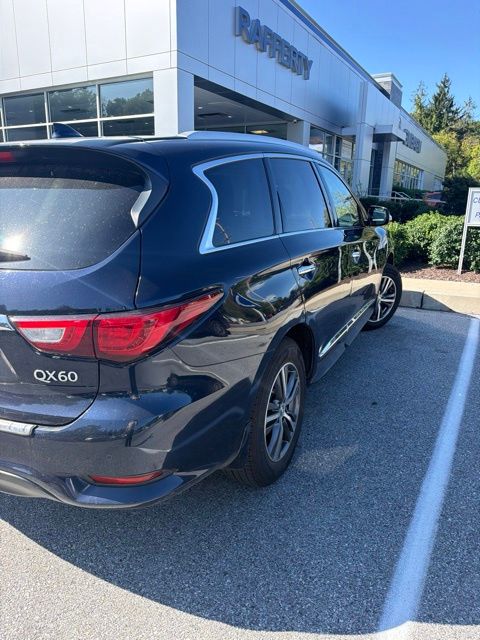 2018 INFINITI QX60 Base - 3