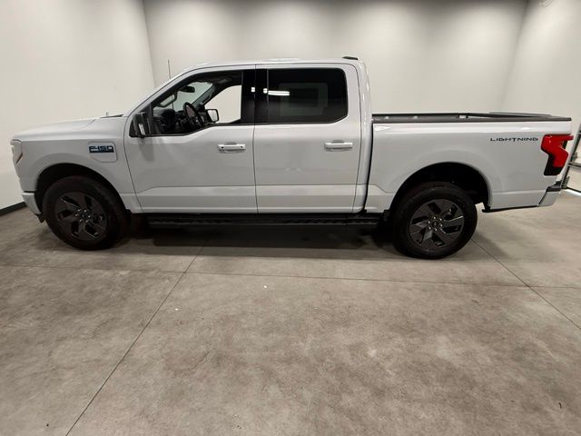 2025 Ford F-150 Lightning Flash photo