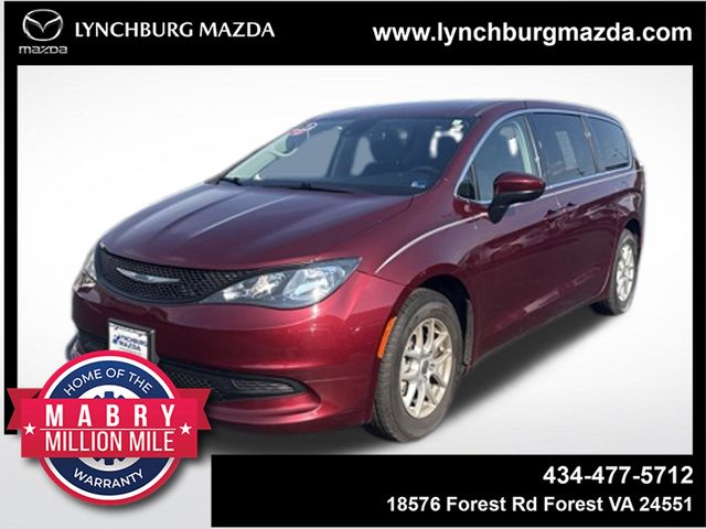 2023 Chrysler Voyager LX FWD