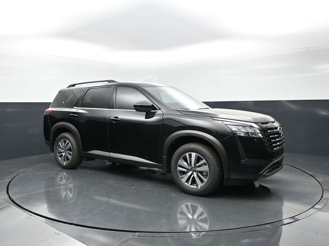 2026 Nissan Pathfinder SL 2WD's photo
