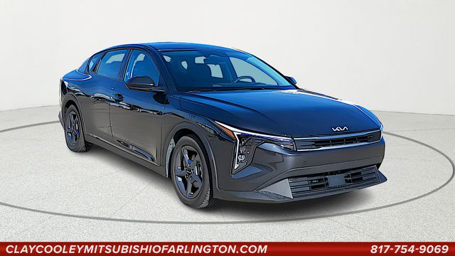 2025 Kia K4 LXS FWD