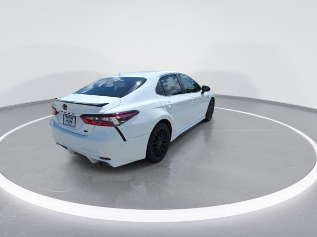 Used 2023 Ice Toyota SE image 8