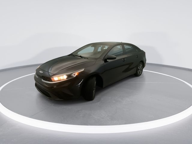 Used 2023 Black Kia LXS image 2